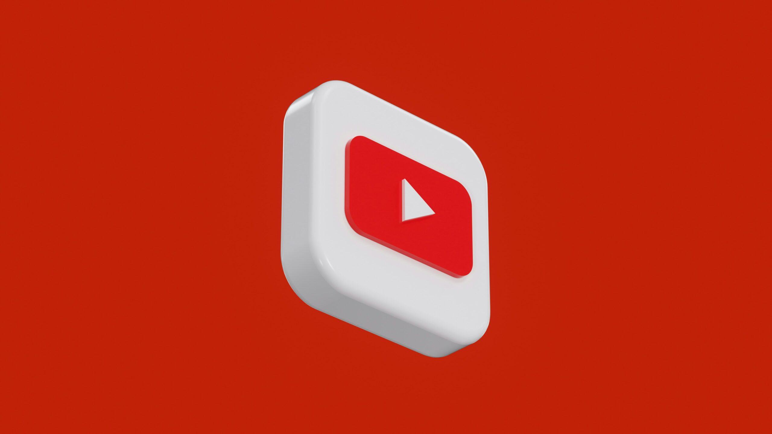 logo Youtube YoutubeShorts : l'astuce pour concilier contenu long et snack content sur une même plateforme !