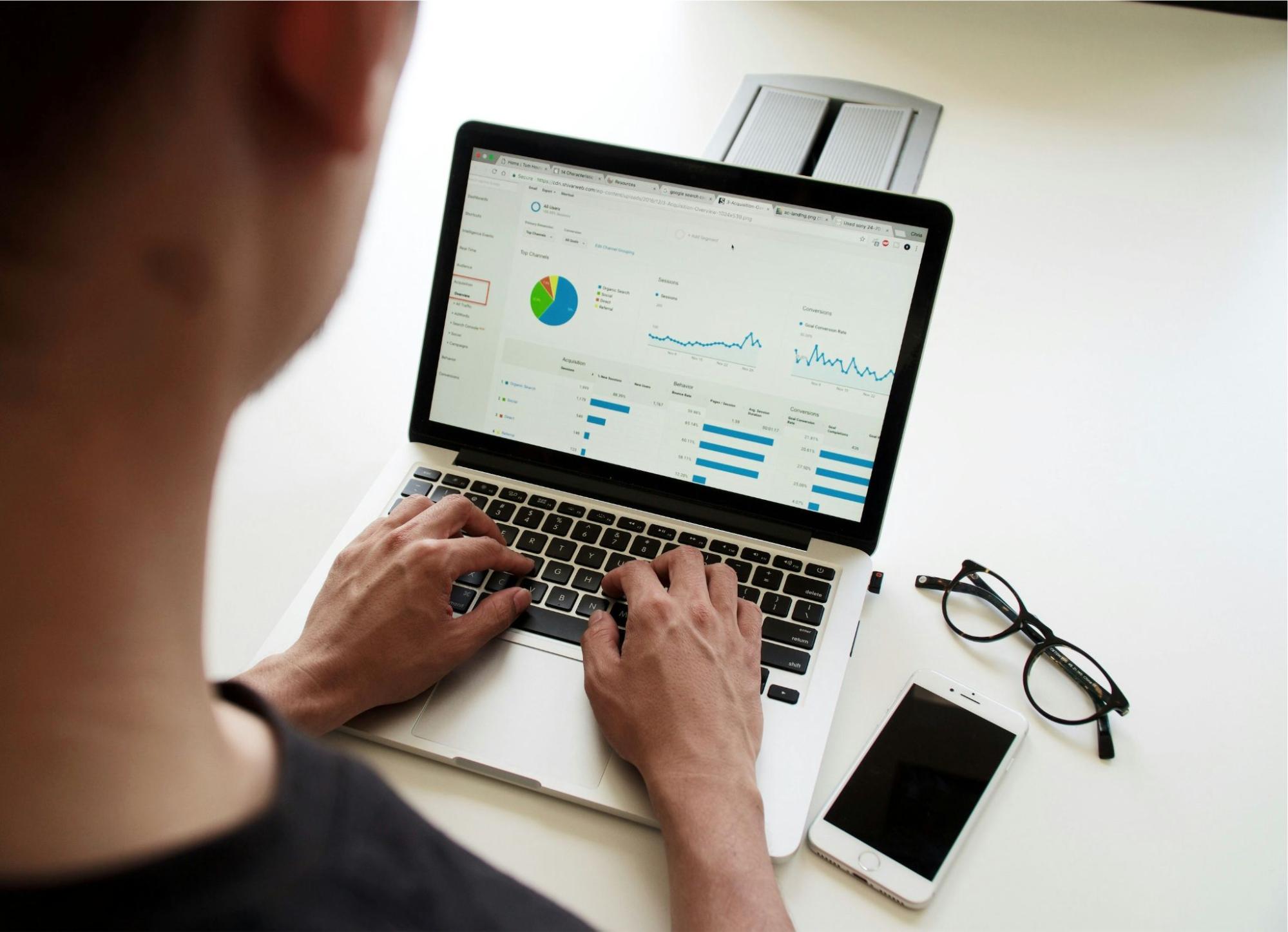 La data : un pilier du plan de communication d'une agence de voyage