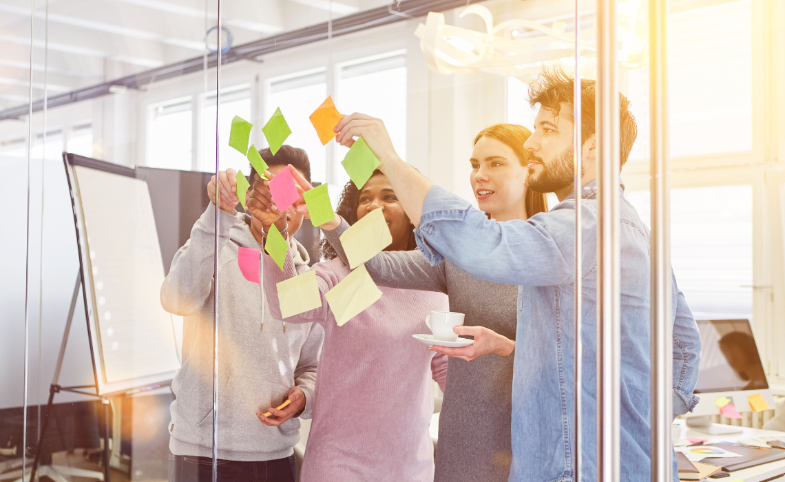 4.2-creer-une-arborescence_etapes_atelier-conception En quoi une stratégie marketing et un plan de communication sont-ils importants pour une agence de voyage ?